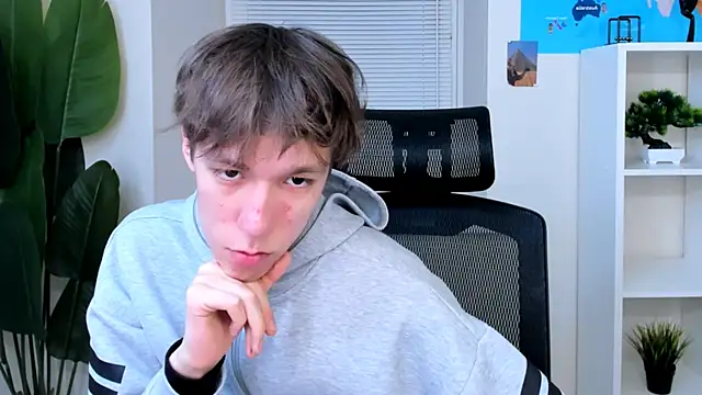 XXX chat uživo modela MarkBranston