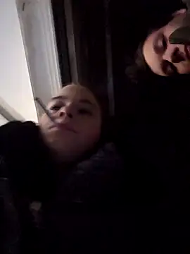 Chat +18 de Luna_Lynn ao vivo