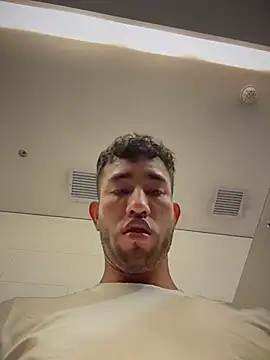 Онлайн чат XXX liam_bronw