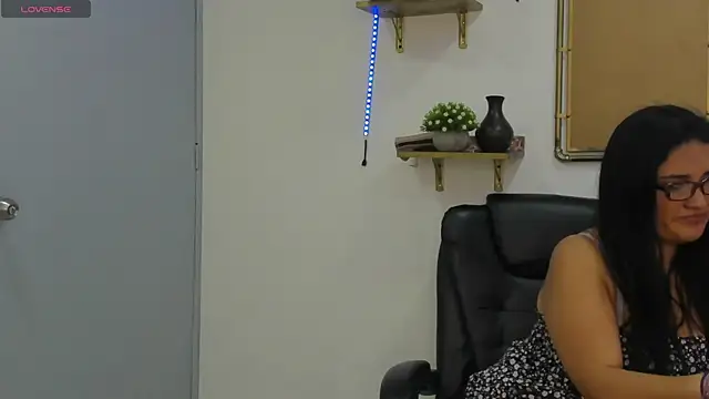 Stefy_cg Chat XXX in diretta