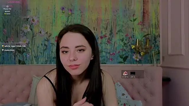 IvoryWood_ Chat XXX in diretta