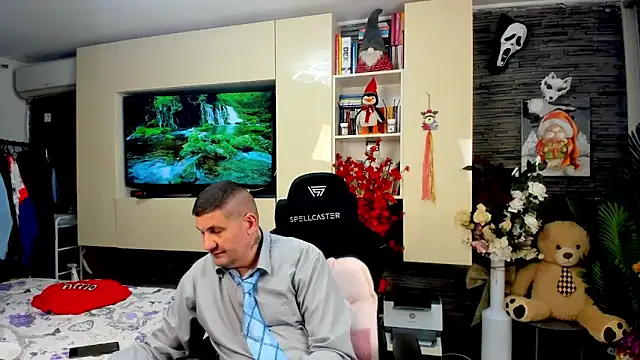 SpartacusDaddy48 Webcam-Show