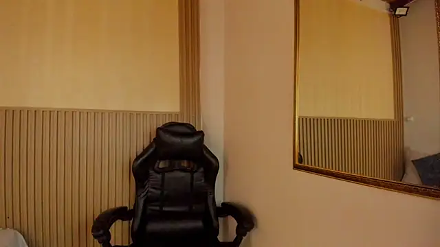 amara_queen_'s Live XXX Chat