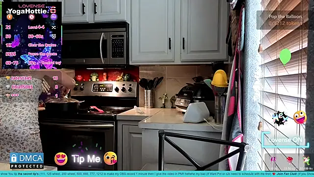 YogaHottie76 Chat XXX in diretta