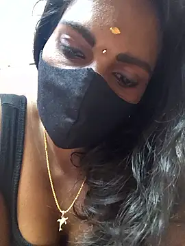 Honey_rosetamil's Webcam Show