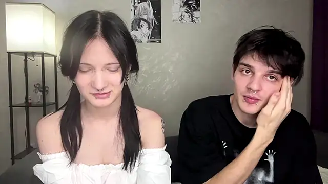 altycouple's Live XXX Chat