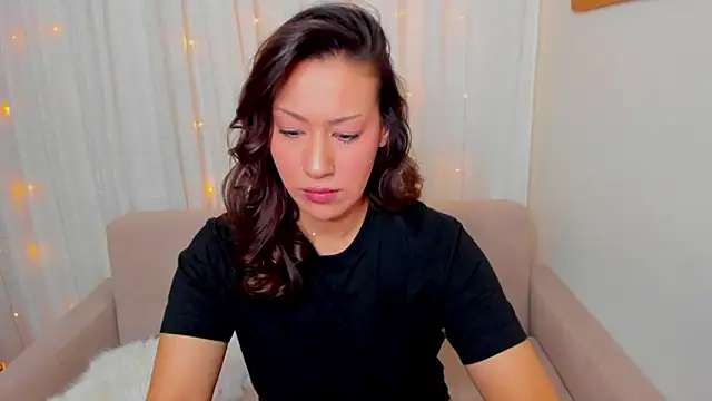 Chat +18 de FieryHeart ao vivo