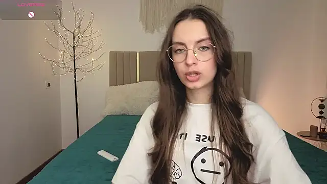 Real_cutie1's Live XXX Chat