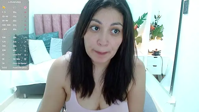 sophia_hadid Live XXX-chat