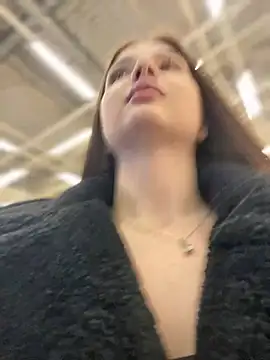 Chat +18 de KrisMagnoly ao vivo