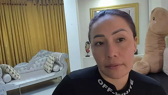 gaby_trent: онлайн-секс-чат