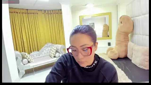 دردشة gaby_trent الجنسية المباشرة