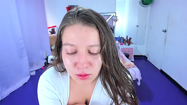 Luna_Analya Adlı Modelin Canlı XXX Sohbeti