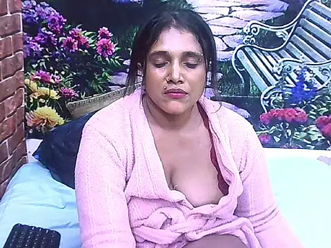 IndianSexyLady20's Live XXX Chat