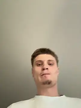 RAVENTREY1 Show in webcam