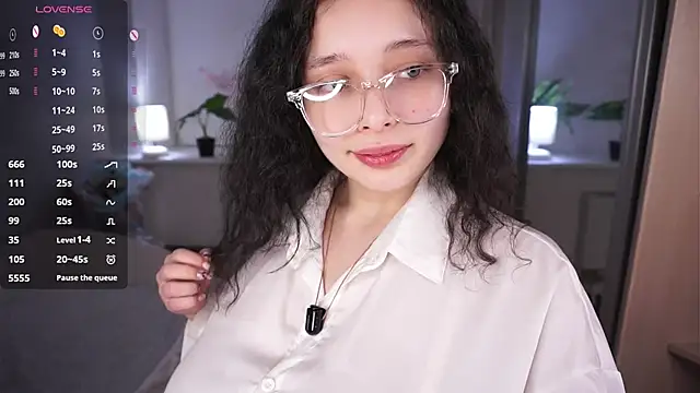 HannaHayles 网络视讯表演