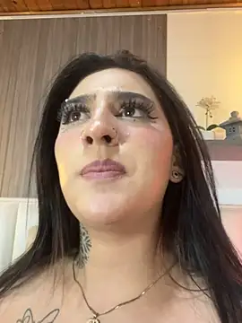 Yaramooun 라이브 XXX 채팅