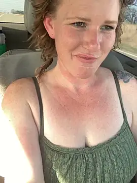 RagingRebecca: διαδικτυακό σόου στην κάμερα