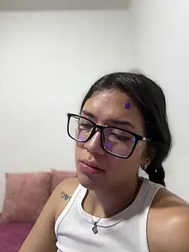 Mila_Morgan: απευθείας συνομιλία ΧΧΧ