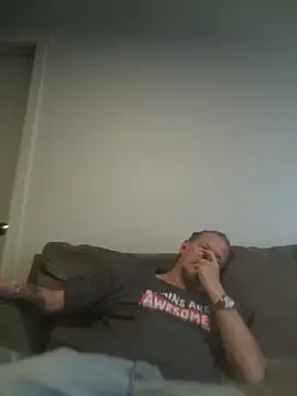 yourMasterisBored élő XXX-chatje