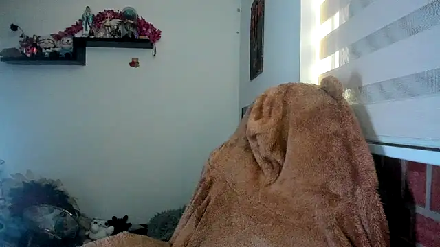 Онлайн чат XXX Shaddycute_