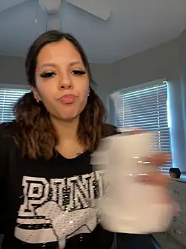 Chatroom XXX en direct de Sexyteengabi