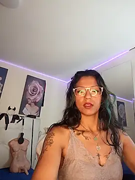 Онлайн чат XXX SamathaMay