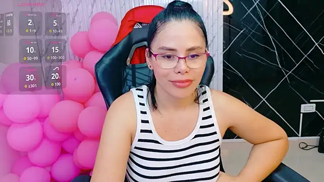 lararoberts_ Live XXX-Chat