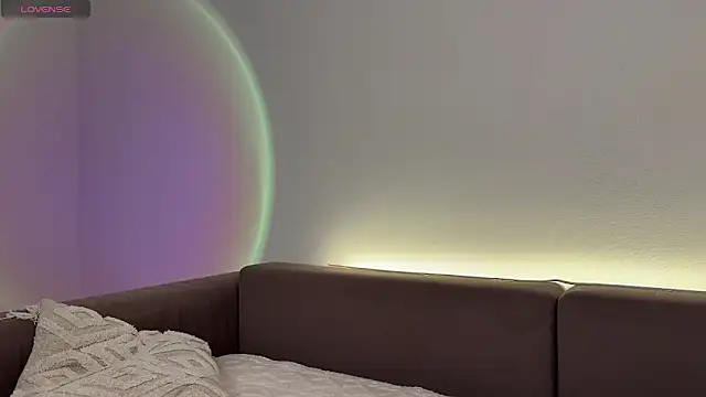 Exeltisn Live XXX chat