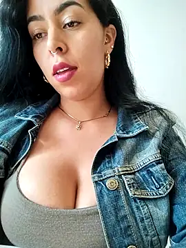 Luianna Chat XXX in diretta