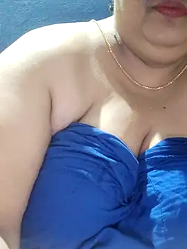 tamilthanushri's Live XXX Chat