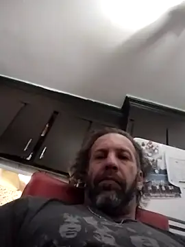 AceticPinscher Chat XXX in diretta