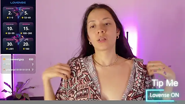 Sarasavage's Live XXX Chat