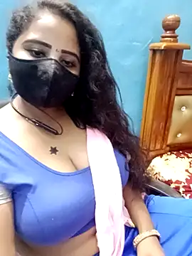 tamil_Vennila's Live XXX Chat