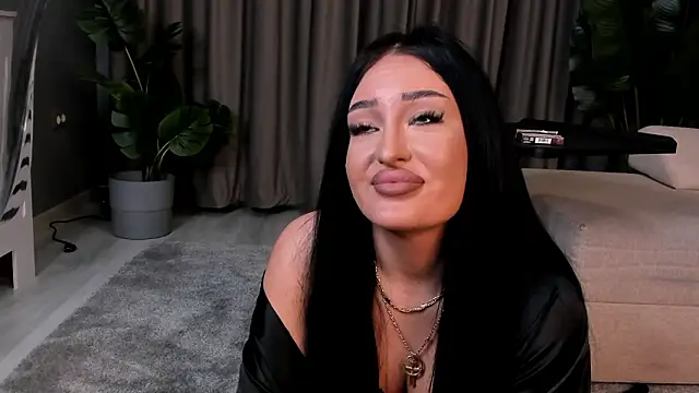 EmeraldKatn Live XXX chat