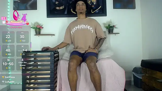 دردشة Tatoo_Noah الجنسية المباشرة