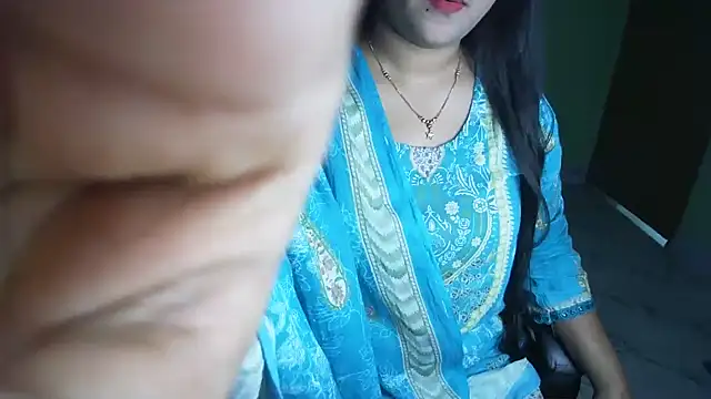 Czat XXX na żywo – BengaliQueenStar