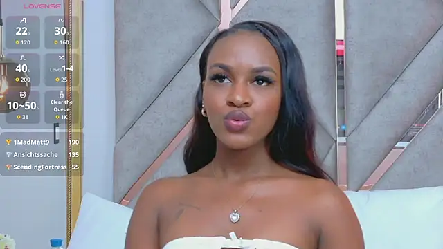 Sally-Noa Chat XXX live