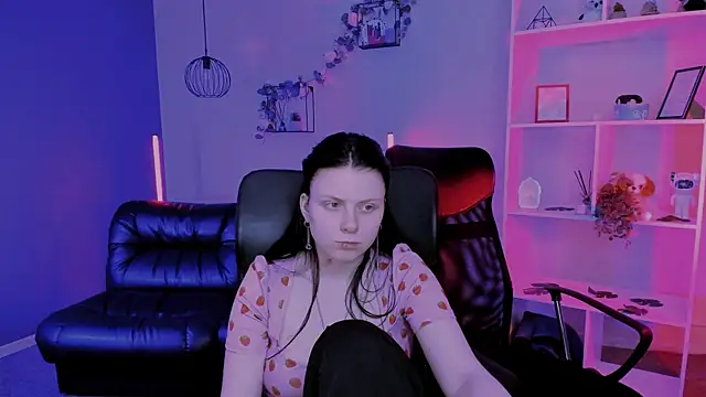 inga_gree Adlı Modelin Canlı XXX Sohbeti