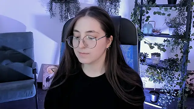 VirtuallVoyant 라이브 XXX 채팅