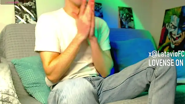 Midnighter_ Live XXX-chat