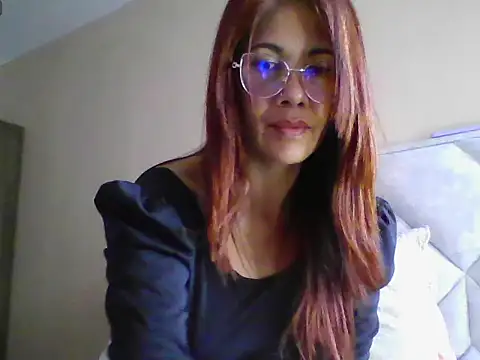 Chatroom XXX en direct de camila_star10