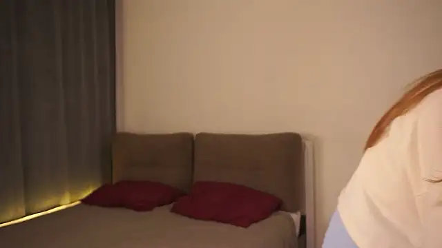 Živý XXX chat LaureenLipsie