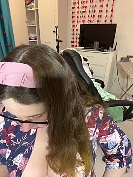 DienkaGreen's Live XXX Chat