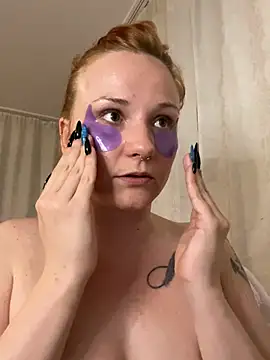 Fiebie_licious_'s Live XXX Chat