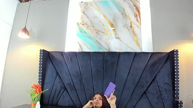 Show de Sara_Hanks na webcam