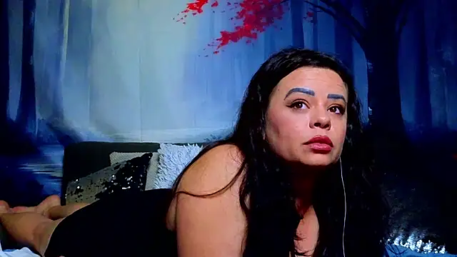 Chat XXX en directo de ElizabethEven