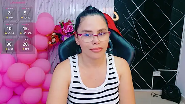 Živý XXX chat lararoberts_