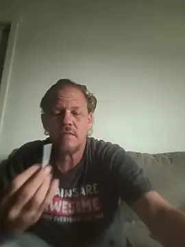 yourMasterisBored's Live XXX Chat