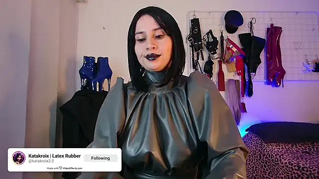 Živý XXX chat mylatexpleasure